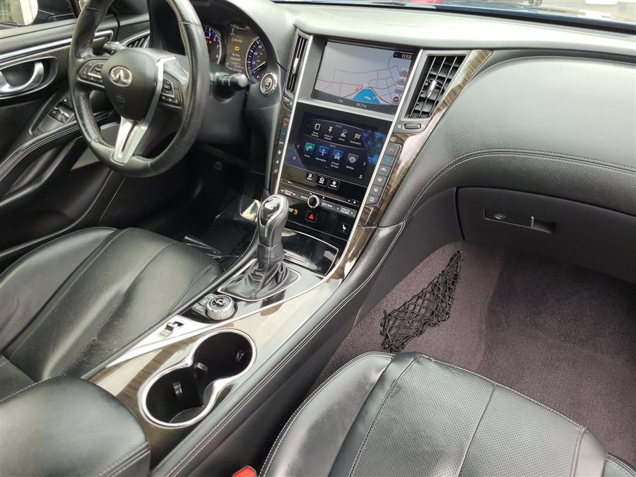 2017 Infiniti Q60 3.0t Premium photo 26