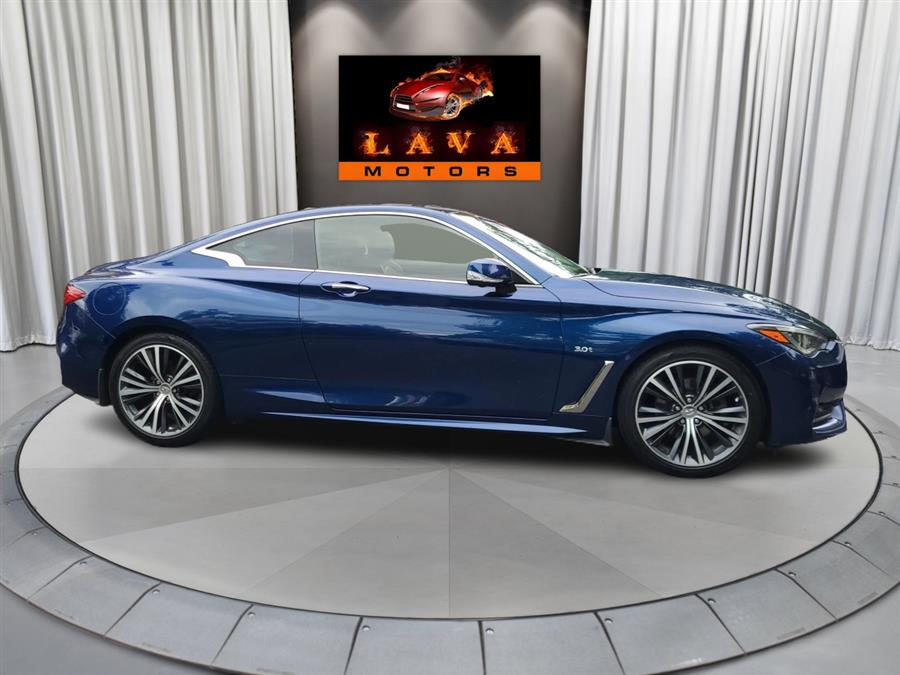2017 Infiniti Q60 3.0t Premium photo 8