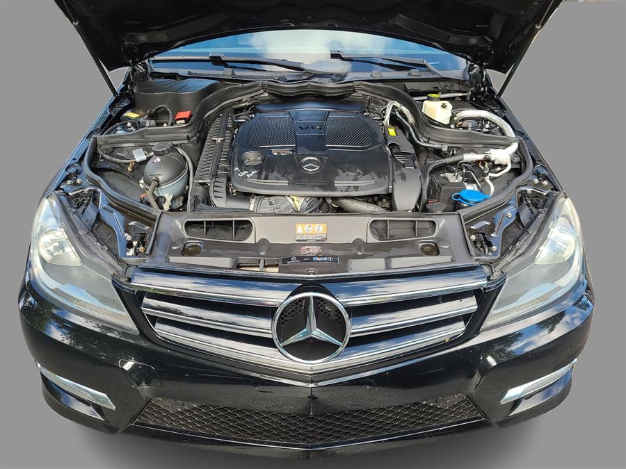 2014 Mercedes-Benz C-Class 4dr Sdn C 300 Luxury 4MATIC, available for sale in Canton, Connecticut | Lava Motors. Canton, Connecticut 2014 Mercedes-Benz C-Class 4dr Sdn C 300 Luxury 4MATIC, available for sale in Canton, Connecticut | Lava Motors. Canton, Connecticut