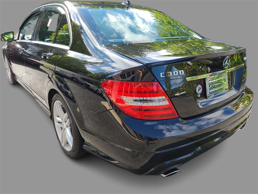2014 Mercedes-Benz C-Class 4dr Sdn C 300 Luxury 4MATIC, available for sale in Canton, Connecticut | Lava Motors. Canton, Connecticut 2014 Mercedes-Benz C-Class 4dr Sdn C 300 Luxury 4MATIC, available for sale in Canton, Connecticut | Lava Motors. Canton, Connecticut