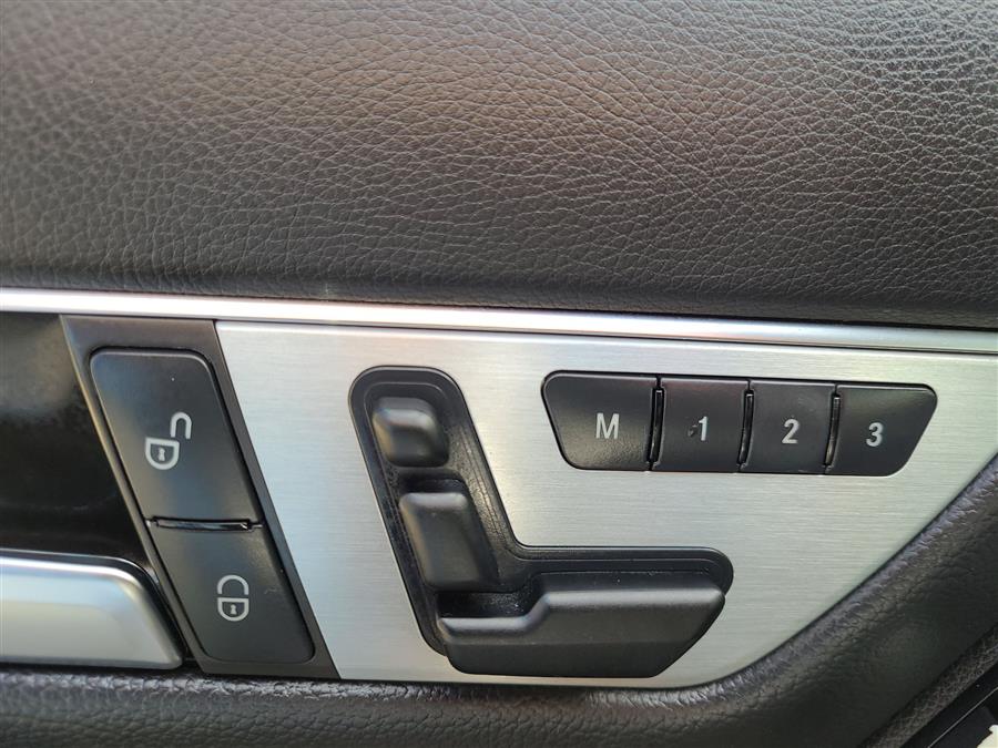 2014 Mercedes-Benz C-Class 4dr Sdn C 300 Luxury 4MATIC, available for sale in Canton, Connecticut | Lava Motors. Canton, Connecticut 2014 Mercedes-Benz C-Class 4dr Sdn C 300 Luxury 4MATIC, available for sale in Canton, Connecticut | Lava Motors. Canton, Connecticut