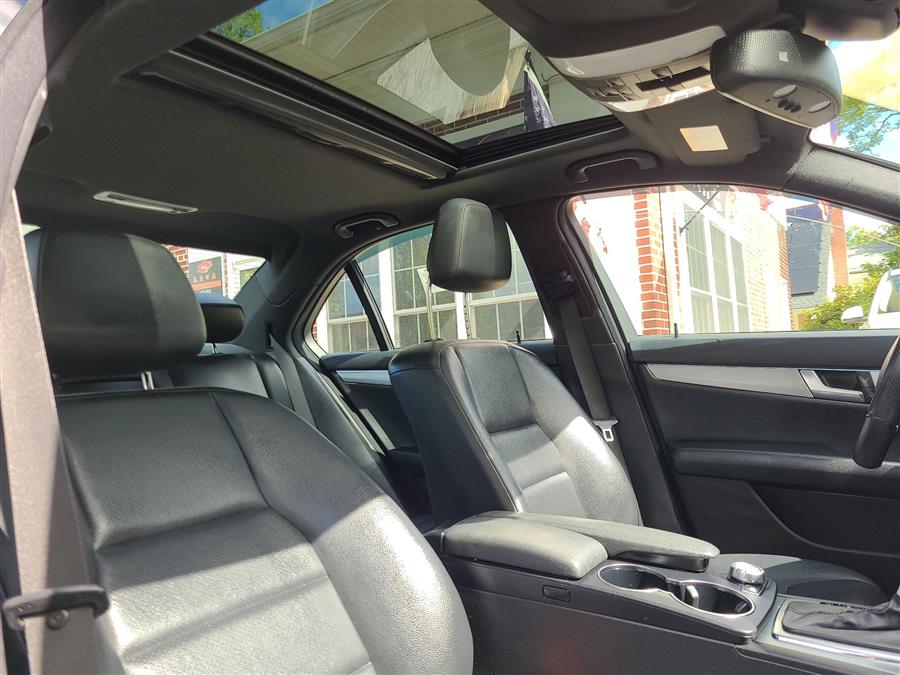 2014 Mercedes-Benz C-Class 4dr Sdn C 300 Luxury 4MATIC, available for sale in Canton, Connecticut | Lava Motors. Canton, Connecticut 2014 Mercedes-Benz C-Class 4dr Sdn C 300 Luxury 4MATIC, available for sale in Canton, Connecticut | Lava Motors. Canton, Connecticut