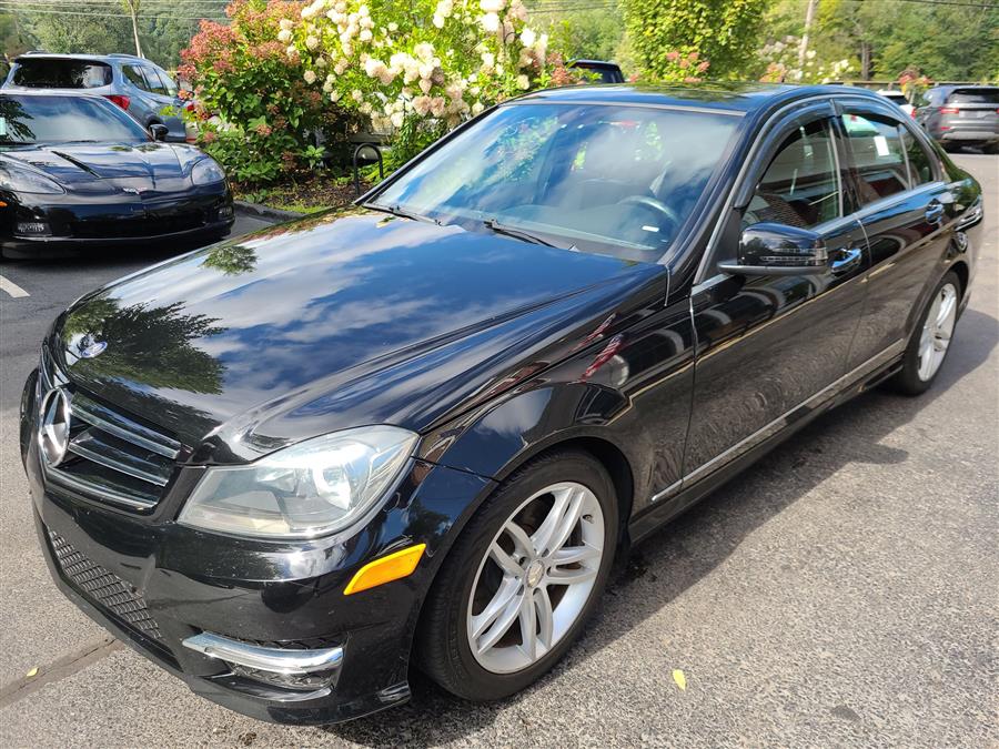 2014 Mercedes-Benz C-Class 4dr Sdn C 300 Luxury 4MATIC, available for sale in Canton, Connecticut | Lava Motors. Canton, Connecticut 2014 Mercedes-Benz C-Class 4dr Sdn C 300 Luxury 4MATIC, available for sale in Canton, Connecticut | Lava Motors. Canton, Connecticut