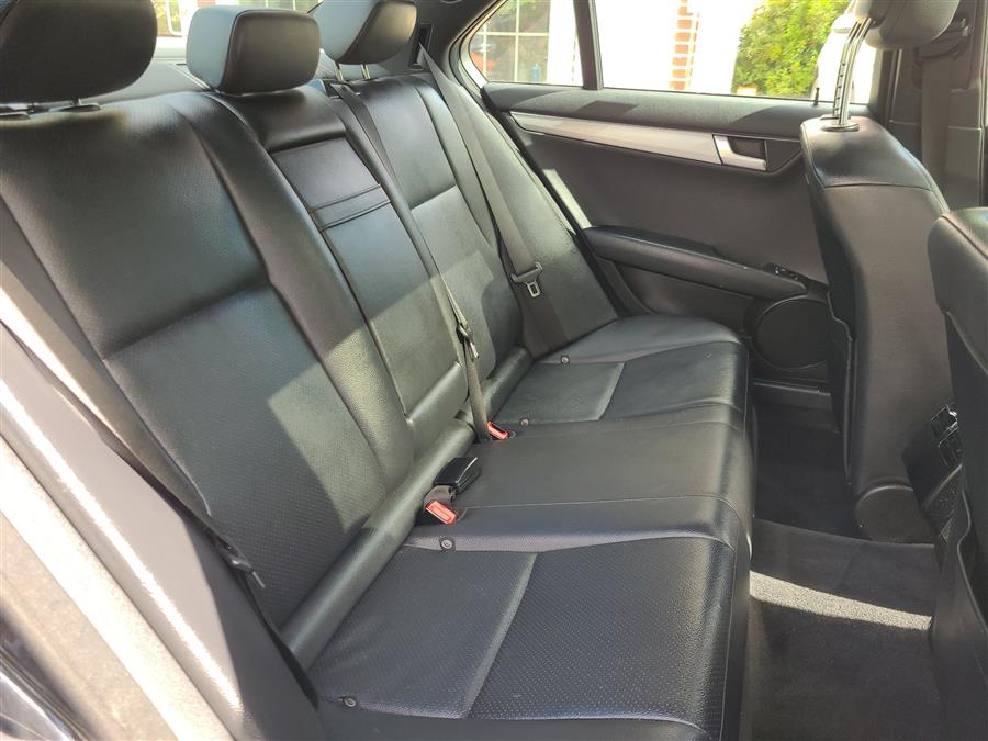 2014 Mercedes-Benz C-Class 4dr Sdn C 300 Luxury 4MATIC, available for sale in Canton, Connecticut | Lava Motors. Canton, Connecticut 2014 Mercedes-Benz C-Class 4dr Sdn C 300 Luxury 4MATIC, available for sale in Canton, Connecticut | Lava Motors. Canton, Connecticut