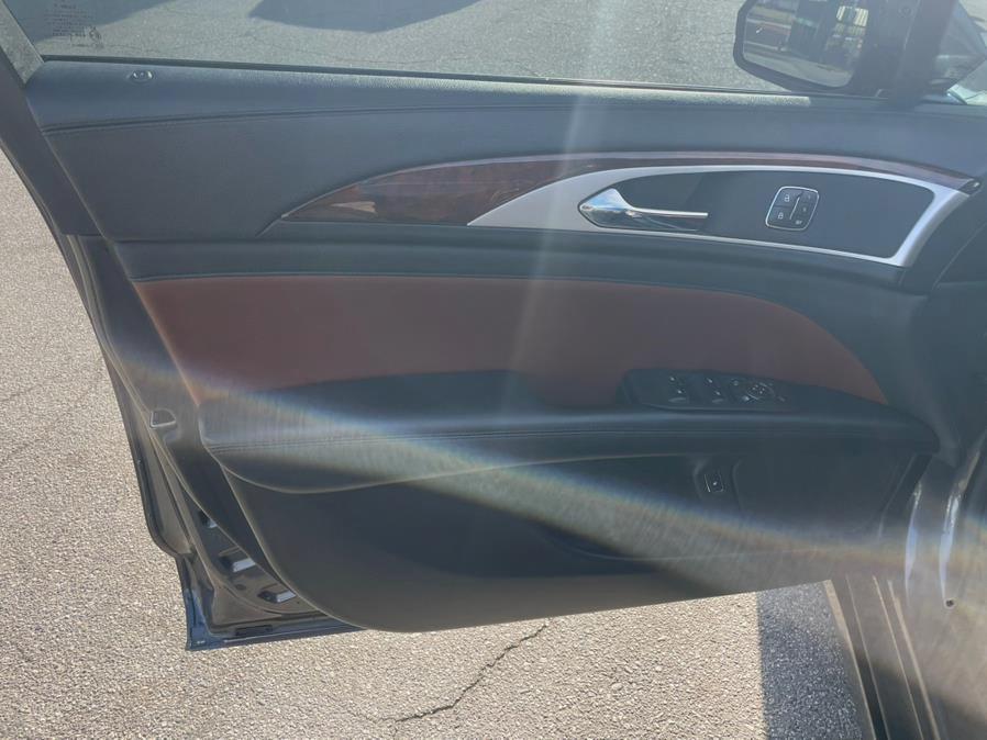 2017 Lincoln MKZ Hybrid Reserve FWD, available for sale in Hawaiian Gardens, California | Luxe Motors. Hawaiian Gardens, California 2017 Lincoln MKZ Hybrid Reserve FWD, available for sale in Hawaiian Gardens, California | Luxe Motors. Hawaiian Gardens, California