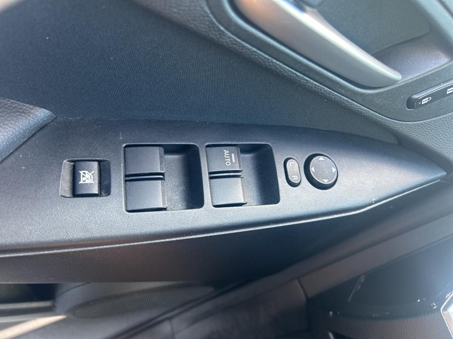 2010 Mazda Mazda3 5dr HB Auto s qtr, available for sale in South Windsor , Connecticut | Ful-line Auto LLC. South Windsor , Connecticut 2010 Mazda Mazda3 5dr HB Auto s qtr, available for sale in South Windsor , Connecticut | Ful-line Auto LLC. South Windsor , Connecticut