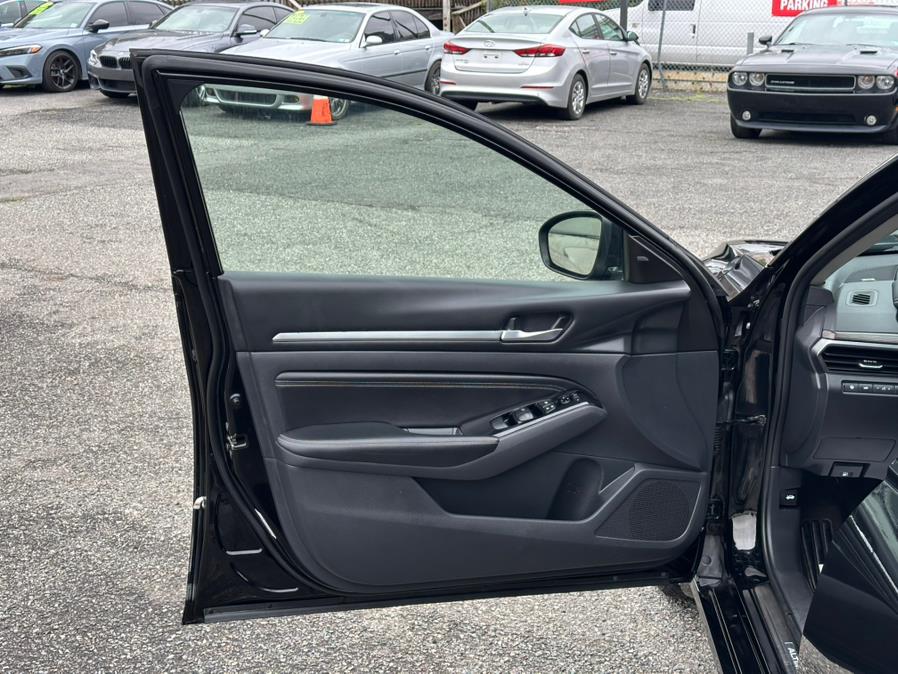 2022 Nissan Altima 2.5 SL Sedan, available for sale in Irvington , New Jersey | Auto Haus of Irvington Corp. Irvington , New Jersey 2022 Nissan Altima 2.5 SL Sedan, available for sale in Irvington , New Jersey | Auto Haus of Irvington Corp. Irvington , New Jersey