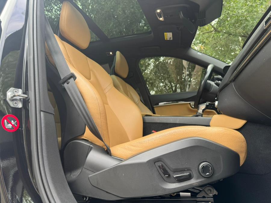2017 Volvo XC90 T6 AWD 7-Passenger Momentum, available for sale in New Britain, Connecticut | Supreme Automotive. New Britain, Connecticut 2017 Volvo XC90 T6 AWD 7-Passenger Momentum, available for sale in New Britain, Connecticut | Supreme Automotive. New Britain, Connecticut