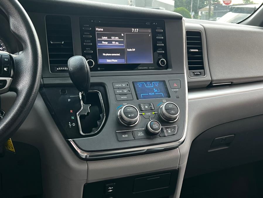 2018 Toyota Sienna LE FWD 8-Passenger (Natl), available for sale in Irvington, New Jersey | Elis Motors Corp. Irvington, New Jersey 2018 Toyota Sienna LE FWD 8-Passenger (Natl), available for sale in Irvington, New Jersey | Elis Motors Corp. Irvington, New Jersey