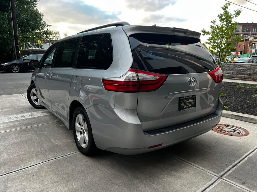 2018 Toyota Sienna LE FWD 8-Passenger (Natl), available for sale in Irvington, New Jersey | Elis Motors Corp. Irvington, New Jersey 2018 Toyota Sienna LE FWD 8-Passenger (Natl), available for sale in Irvington, New Jersey | Elis Motors Corp. Irvington, New Jersey