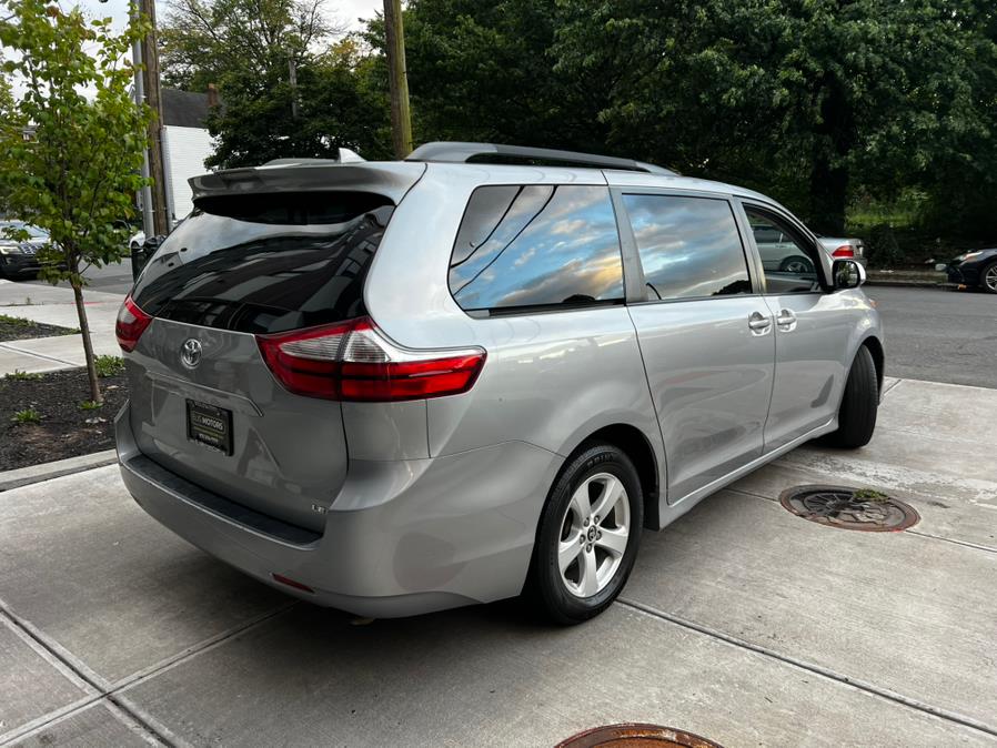 2018 Toyota Sienna LE FWD 8-Passenger (Natl), available for sale in Irvington, New Jersey | Elis Motors Corp. Irvington, New Jersey 2018 Toyota Sienna LE FWD 8-Passenger (Natl), available for sale in Irvington, New Jersey | Elis Motors Corp. Irvington, New Jersey