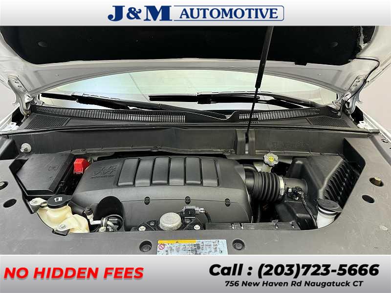 2017 Chevrolet Traverse LT, available for sale in Naugatuck, Connecticut | J&M Automotive Sls&Svc LLC. Naugatuck, Connecticut 2017 Chevrolet Traverse LT, available for sale in Naugatuck, Connecticut | J&M Automotive Sls&Svc LLC. Naugatuck, Connecticut