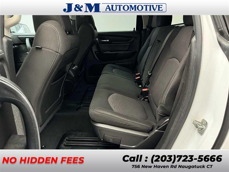 2017 Chevrolet Traverse LT, available for sale in Naugatuck, Connecticut | J&M Automotive Sls&Svc LLC. Naugatuck, Connecticut 2017 Chevrolet Traverse LT, available for sale in Naugatuck, Connecticut | J&M Automotive Sls&Svc LLC. Naugatuck, Connecticut