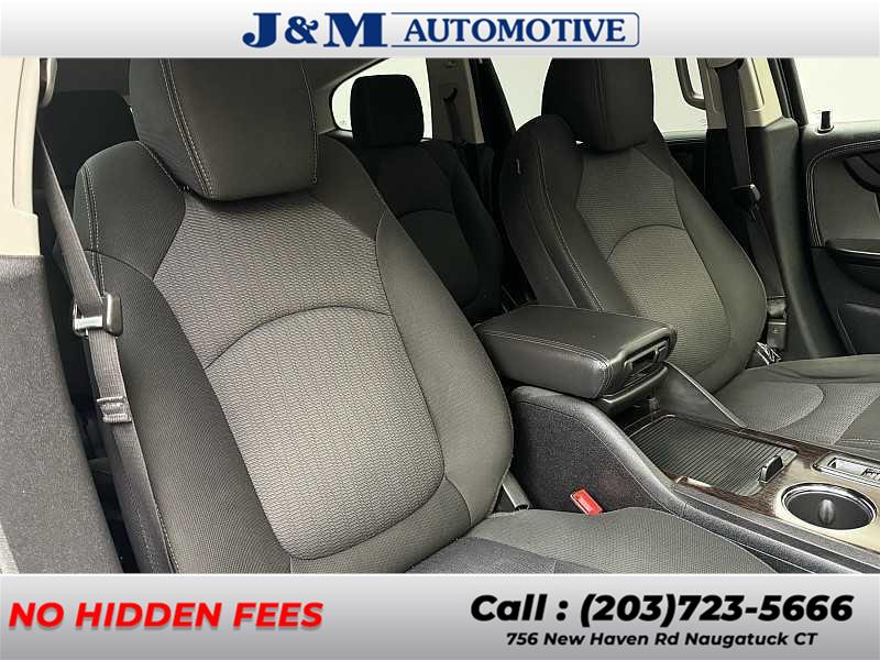 2017 Chevrolet Traverse LT, available for sale in Naugatuck, Connecticut | J&M Automotive Sls&Svc LLC. Naugatuck, Connecticut 2017 Chevrolet Traverse LT, available for sale in Naugatuck, Connecticut | J&M Automotive Sls&Svc LLC. Naugatuck, Connecticut