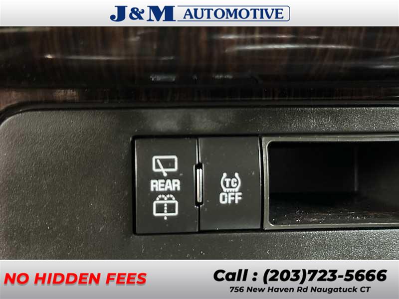 2017 Chevrolet Traverse LT, available for sale in Naugatuck, Connecticut | J&M Automotive Sls&Svc LLC. Naugatuck, Connecticut 2017 Chevrolet Traverse LT, available for sale in Naugatuck, Connecticut | J&M Automotive Sls&Svc LLC. Naugatuck, Connecticut