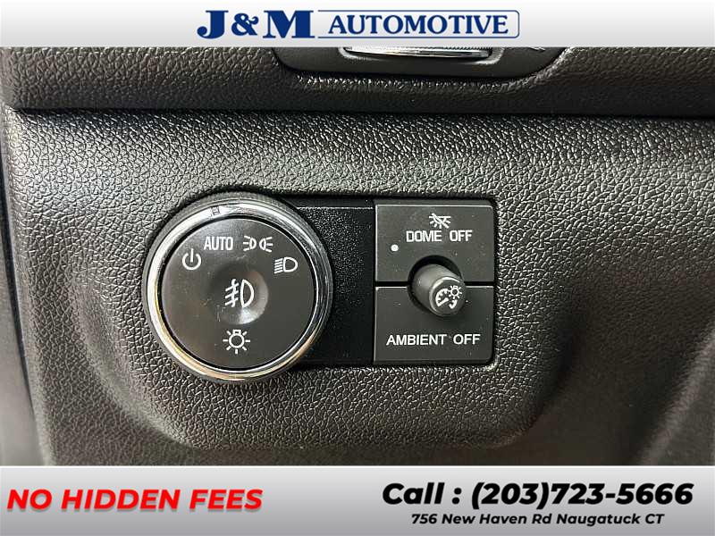 2017 Chevrolet Traverse LT, available for sale in Naugatuck, Connecticut | J&M Automotive Sls&Svc LLC. Naugatuck, Connecticut 2017 Chevrolet Traverse LT, available for sale in Naugatuck, Connecticut | J&M Automotive Sls&Svc LLC. Naugatuck, Connecticut