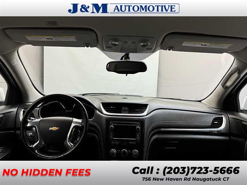 2017 Chevrolet Traverse LT, available for sale in Naugatuck, Connecticut | J&M Automotive Sls&Svc LLC. Naugatuck, Connecticut 2017 Chevrolet Traverse LT, available for sale in Naugatuck, Connecticut | J&M Automotive Sls&Svc LLC. Naugatuck, Connecticut
