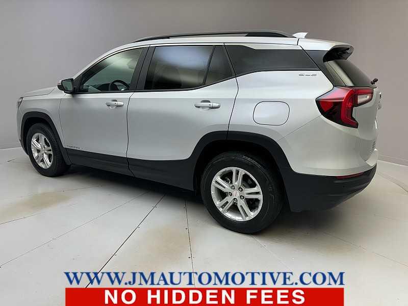 2022 Gmc Terrain SLE photo 3