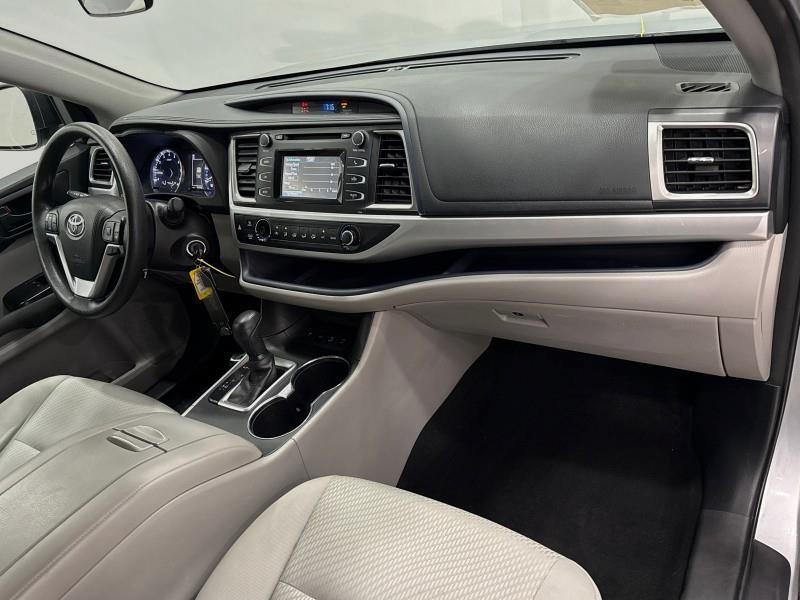 2018 Toyota Highlander LE V6 AWD, available for sale in Maple Shade, New Jersey | Car Revolution. Maple Shade, New Jersey 2018 Toyota Highlander LE V6 AWD, available for sale in Maple Shade, New Jersey | Car Revolution. Maple Shade, New Jersey