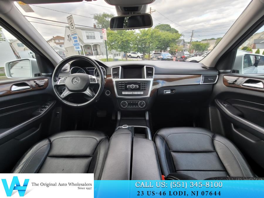 2014 Mercedes-Benz M-Class 4MATIC 4dr ML 350, available for sale in Lodi, New Jersey | AW Auto & Truck Wholesalers, Inc. Lodi, New Jersey 2014 Mercedes-Benz M-Class 4MATIC 4dr ML 350, available for sale in Lodi, New Jersey | AW Auto & Truck Wholesalers, Inc. Lodi, New Jersey