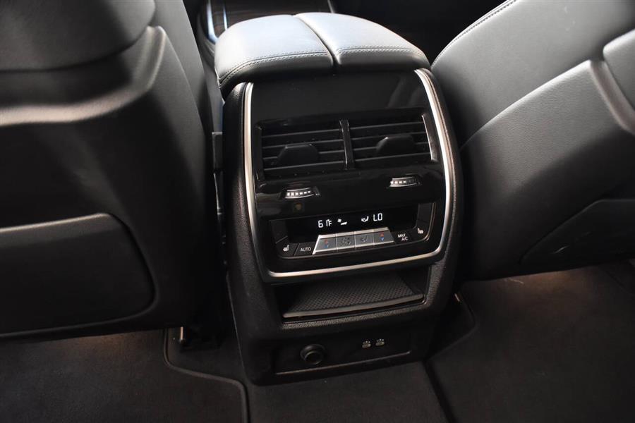 2025 BMW X7 xDrive40i AWD 4dr Sports Activity Vehicle, available for sale in Great Neck, New York | Camy Cars. Great Neck, New York 2025 BMW X7 xDrive40i AWD 4dr Sports Activity Vehicle, available for sale in Great Neck, New York | Camy Cars. Great Neck, New York