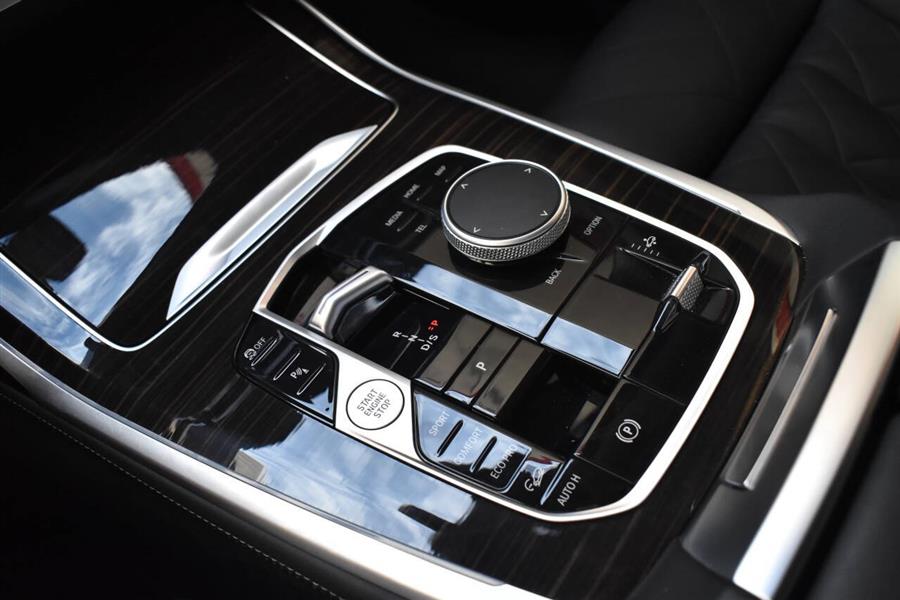 2025 BMW X7 xDrive40i AWD 4dr Sports Activity Vehicle, available for sale in Great Neck, New York | Camy Cars. Great Neck, New York 2025 BMW X7 xDrive40i AWD 4dr Sports Activity Vehicle, available for sale in Great Neck, New York | Camy Cars. Great Neck, New York