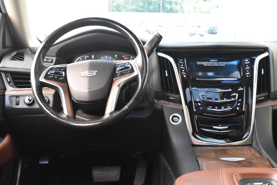 2018 Cadillac Escalade Esv Luxury 4x4 4dr SUV, available for sale in Great Neck, New York | Camy Cars. Great Neck, New York 2018 Cadillac Escalade Esv Luxury 4x4 4dr SUV, available for sale in Great Neck, New York | Camy Cars. Great Neck, New York