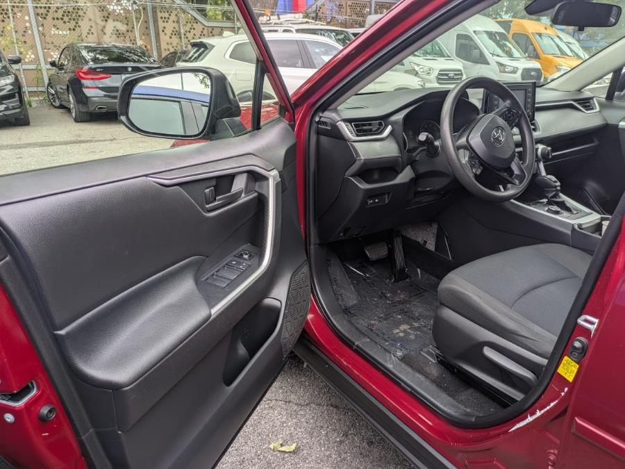 2020 Toyota RAV4 Hybrid LE AWD (Natl), available for sale in Long Island City, New York | Luxury Of Queens. Long Island City, New York 2020 Toyota RAV4 Hybrid LE AWD (Natl), available for sale in Long Island City, New York | Luxury Of Queens. Long Island City, New York