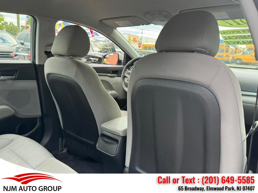 2017 Hyundai Elantra SE 2.0L Auto (Alabama) *Ltd Avail*, available for sale in Elmwood Park, New Jersey | NJM Auto Group. Elmwood Park, New Jersey 2017 Hyundai Elantra SE 2.0L Auto (Alabama) *Ltd Avail*, available for sale in Elmwood Park, New Jersey | NJM Auto Group. Elmwood Park, New Jersey