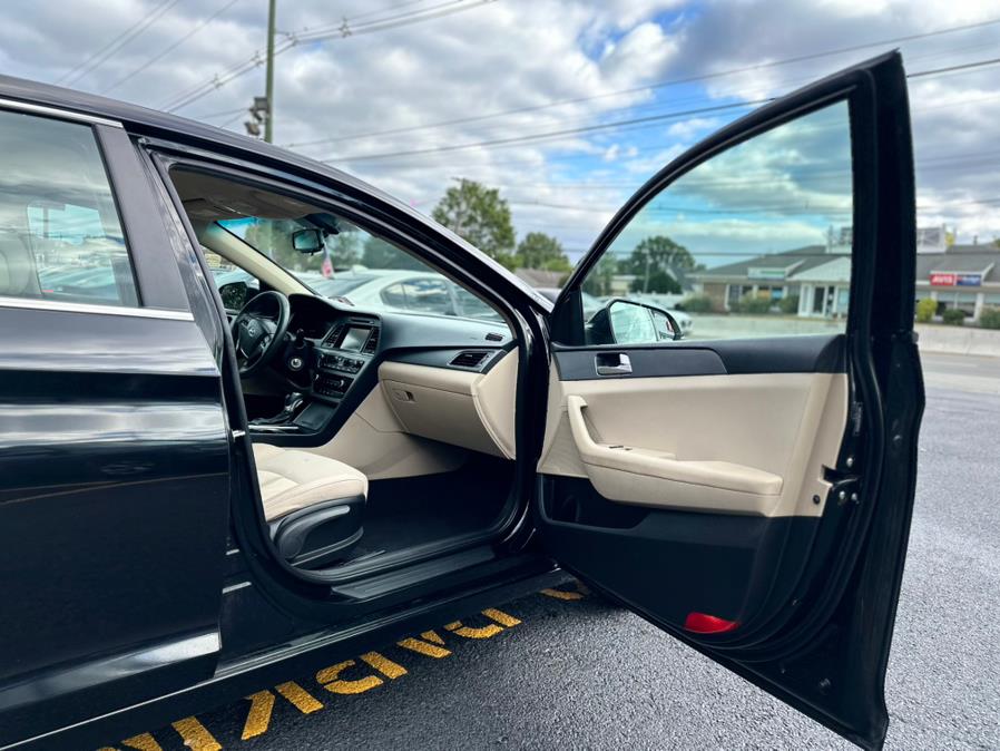2017 Hyundai Sonata 2.4L, available for sale in Hasbrouck Heights, New Jersey | Muwan Motors. Hasbrouck Heights, New Jersey 2017 Hyundai Sonata 2.4L, available for sale in Hasbrouck Heights, New Jersey | Muwan Motors. Hasbrouck Heights, New Jersey