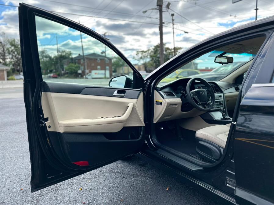 2017 Hyundai Sonata 2.4L, available for sale in Hasbrouck Heights, New Jersey | Muwan Motors. Hasbrouck Heights, New Jersey 2017 Hyundai Sonata 2.4L, available for sale in Hasbrouck Heights, New Jersey | Muwan Motors. Hasbrouck Heights, New Jersey