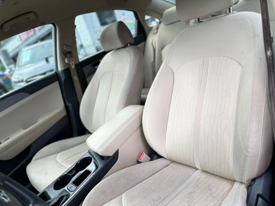 2017 Hyundai Sonata 2.4L, available for sale in Hasbrouck Heights, New Jersey | Muwan Motors. Hasbrouck Heights, New Jersey 2017 Hyundai Sonata 2.4L, available for sale in Hasbrouck Heights, New Jersey | Muwan Motors. Hasbrouck Heights, New Jersey