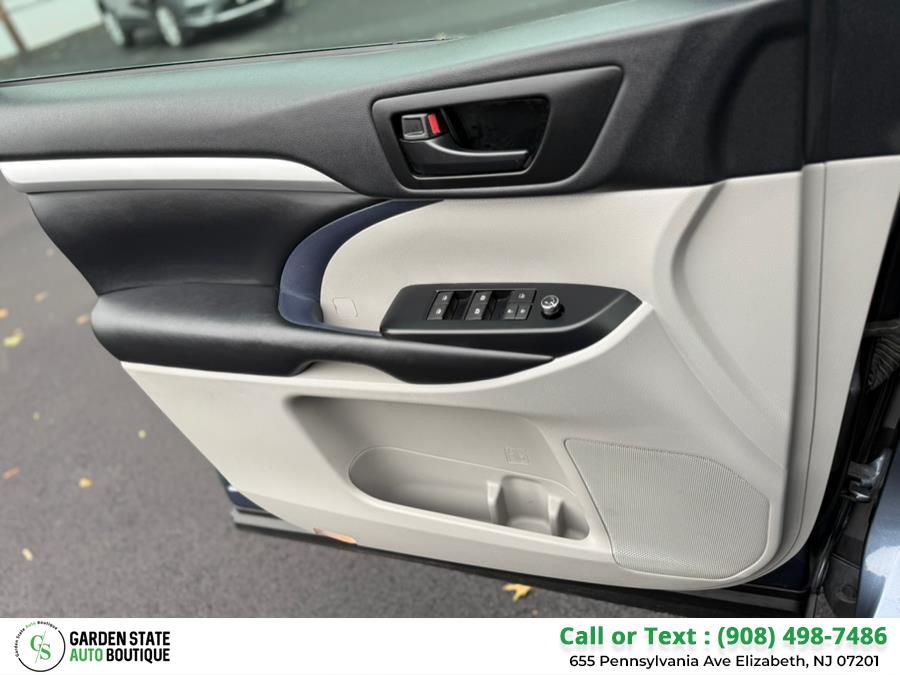 2019 Toyota Highlander LE Plus V6 AWD (Natl), available for sale in Elizabeth, New Jersey | Garden State Auto Boutique. Elizabeth, New Jersey 2019 Toyota Highlander LE Plus V6 AWD (Natl), available for sale in Elizabeth, New Jersey | Garden State Auto Boutique. Elizabeth, New Jersey