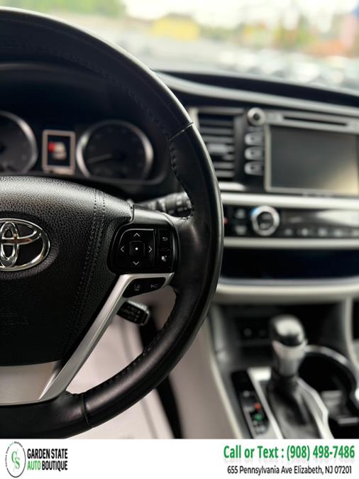 2019 Toyota Highlander LE Plus V6 AWD (Natl), available for sale in Elizabeth, New Jersey | Garden State Auto Boutique. Elizabeth, New Jersey 2019 Toyota Highlander LE Plus V6 AWD (Natl), available for sale in Elizabeth, New Jersey | Garden State Auto Boutique. Elizabeth, New Jersey