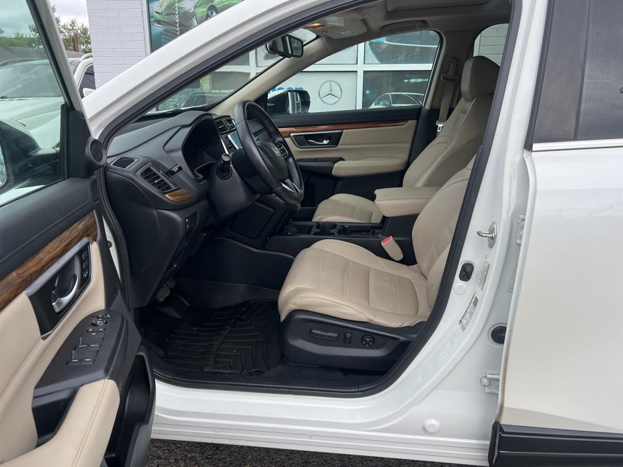 2017 Honda CR-V EX-L AWD w/Navi, available for sale in Milford, Connecticut | Korhan LLC DBA Superior Motors. Milford, Connecticut 2017 Honda CR-V EX-L AWD w/Navi, available for sale in Milford, Connecticut | Korhan LLC DBA Superior Motors. Milford, Connecticut