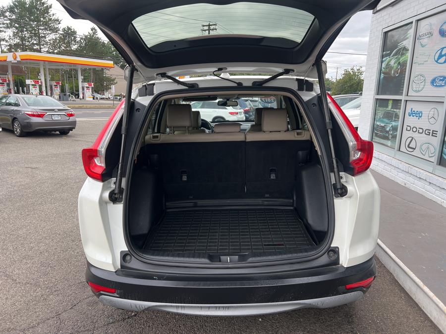 2017 Honda CR-V EX-L AWD w/Navi, available for sale in Milford, Connecticut | Korhan LLC DBA Superior Motors. Milford, Connecticut 2017 Honda CR-V EX-L AWD w/Navi, available for sale in Milford, Connecticut | Korhan LLC DBA Superior Motors. Milford, Connecticut