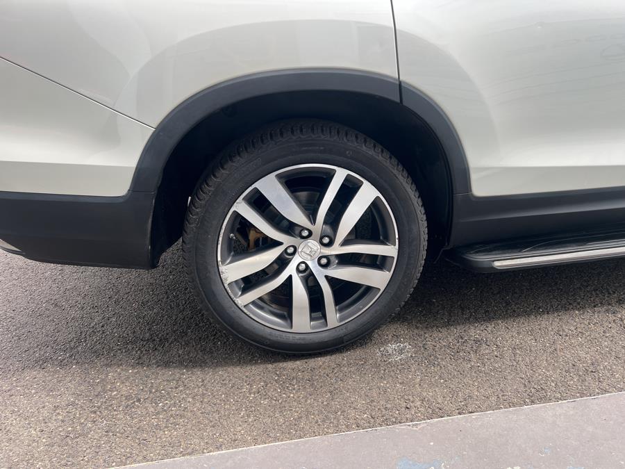 2016 Honda Pilot AWD 4dr Touring w/RES & Navi, available for sale in Milford, Connecticut | Korhan LLC DBA Superior Motors. Milford, Connecticut 2016 Honda Pilot AWD 4dr Touring w/RES & Navi, available for sale in Milford, Connecticut | Korhan LLC DBA Superior Motors. Milford, Connecticut