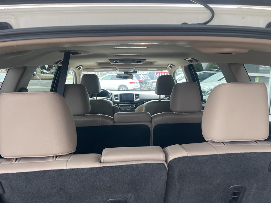 2016 Honda Pilot AWD 4dr Touring w/RES & Navi, available for sale in Milford, Connecticut | Korhan LLC DBA Superior Motors. Milford, Connecticut 2016 Honda Pilot AWD 4dr Touring w/RES & Navi, available for sale in Milford, Connecticut | Korhan LLC DBA Superior Motors. Milford, Connecticut