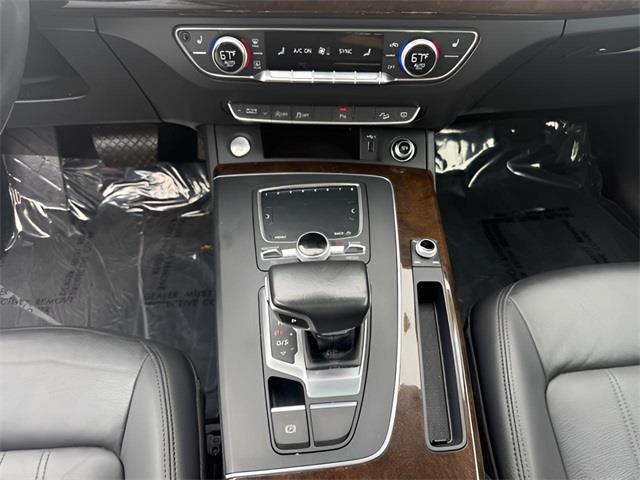 2018 Audi Q5 2.0T, available for sale in Stratford, Connecticut | Wiz Leasing Inc. Stratford, Connecticut 2018 Audi Q5 2.0T, available for sale in Stratford, Connecticut | Wiz Leasing Inc. Stratford, Connecticut