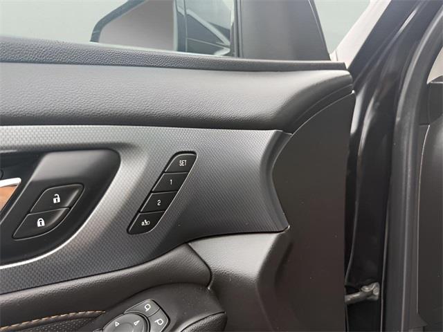 2019 Chevrolet Traverse Premier, available for sale in Stratford, Connecticut | Wiz Leasing Inc. Stratford, Connecticut 2019 Chevrolet Traverse Premier, available for sale in Stratford, Connecticut | Wiz Leasing Inc. Stratford, Connecticut