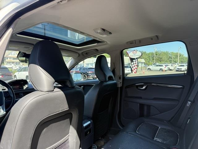 2016 Volvo Xc70 T5, available for sale in Stratford, Connecticut | Wiz Leasing Inc. Stratford, Connecticut 2016 Volvo Xc70 T5, available for sale in Stratford, Connecticut | Wiz Leasing Inc. Stratford, Connecticut