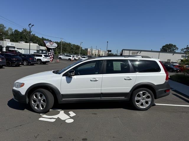 2016 Volvo Xc70 T5, available for sale in Stratford, Connecticut | Wiz Leasing Inc. Stratford, Connecticut 2016 Volvo Xc70 T5, available for sale in Stratford, Connecticut | Wiz Leasing Inc. Stratford, Connecticut