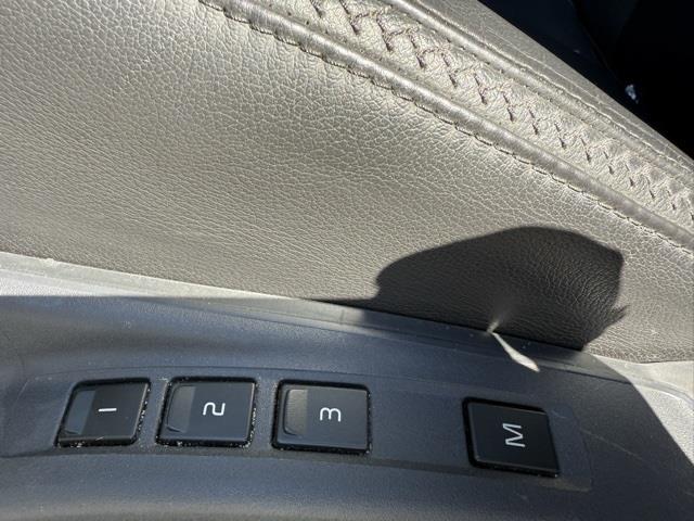 2016 Volvo Xc70 T5, available for sale in Stratford, Connecticut | Wiz Leasing Inc. Stratford, Connecticut 2016 Volvo Xc70 T5, available for sale in Stratford, Connecticut | Wiz Leasing Inc. Stratford, Connecticut