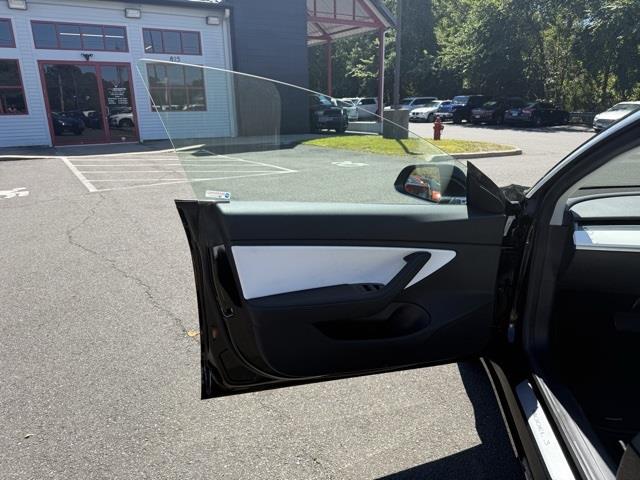 2019 Tesla Model 3 Standard, available for sale in Stratford, Connecticut | Wiz Leasing Inc. Stratford, Connecticut 2019 Tesla Model 3 Standard, available for sale in Stratford, Connecticut | Wiz Leasing Inc. Stratford, Connecticut