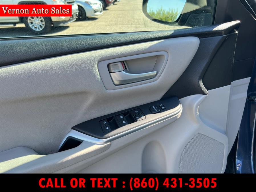 2015 Toyota Camry Hybrid 4dr Sdn LE (Natl), available for sale in Manchester, Connecticut | Vernon Auto Sale & Service. Manchester, Connecticut 2015 Toyota Camry Hybrid 4dr Sdn LE (Natl), available for sale in Manchester, Connecticut | Vernon Auto Sale & Service. Manchester, Connecticut