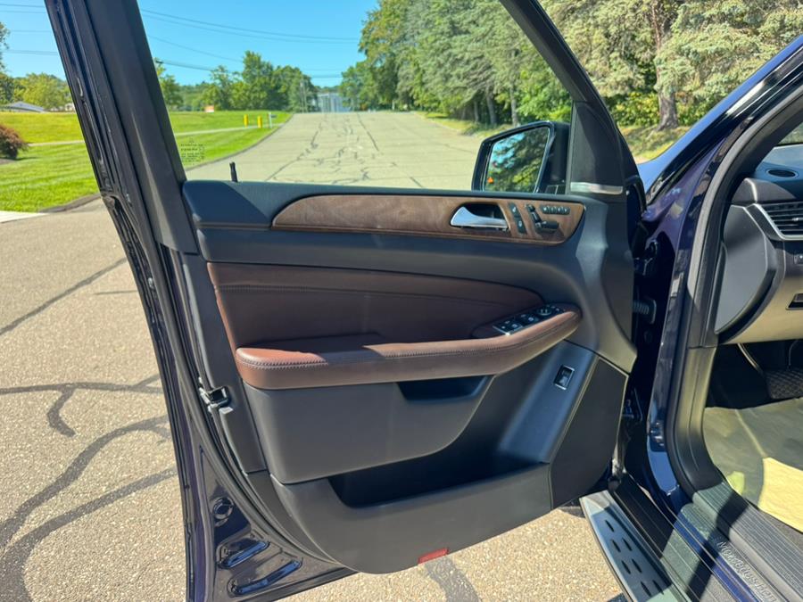 2015 Mercedes-Benz M-Class 4MATIC 4dr ML250 BlueTEC, available for sale in Waterbury, Connecticut | Platinum Auto Care. Waterbury, Connecticut 2015 Mercedes-Benz M-Class 4MATIC 4dr ML250 BlueTEC, available for sale in Waterbury, Connecticut | Platinum Auto Care. Waterbury, Connecticut