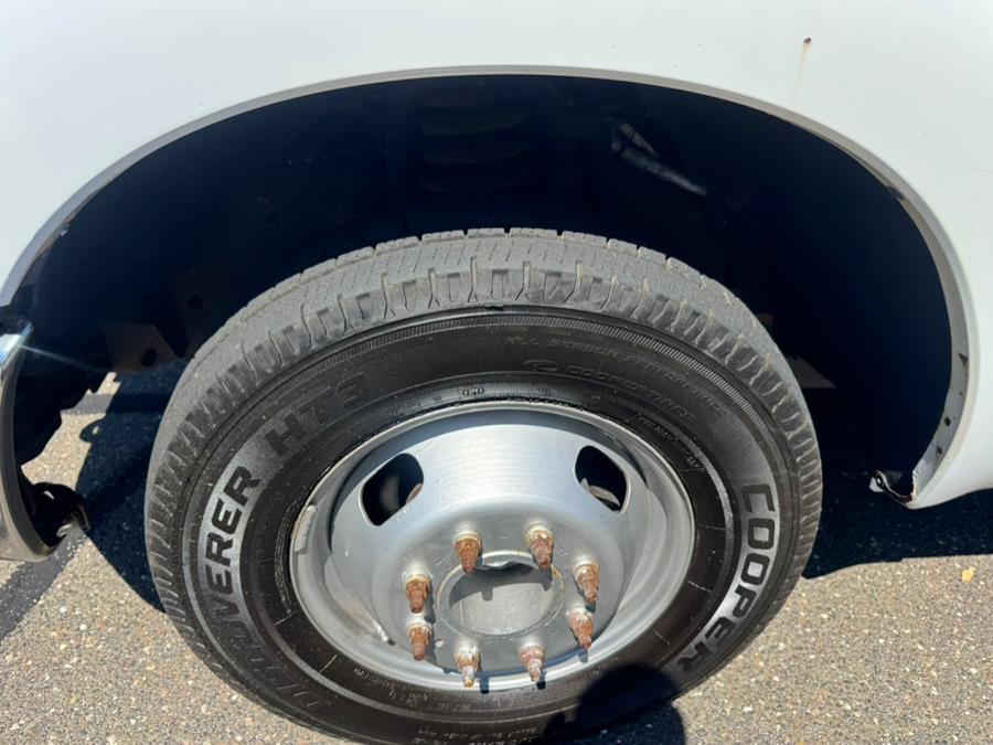 2012 Ford Super Duty F-350 DRW 2WD Crew Cab 176" WB 60" CA XLT, available for sale in Waterbury, Connecticut | Platinum Auto Care. Waterbury, Connecticut 2012 Ford Super Duty F-350 DRW 2WD Crew Cab 176" WB 60" CA XLT, available for sale in Waterbury, Connecticut | Platinum Auto Care. Waterbury, Connecticut
