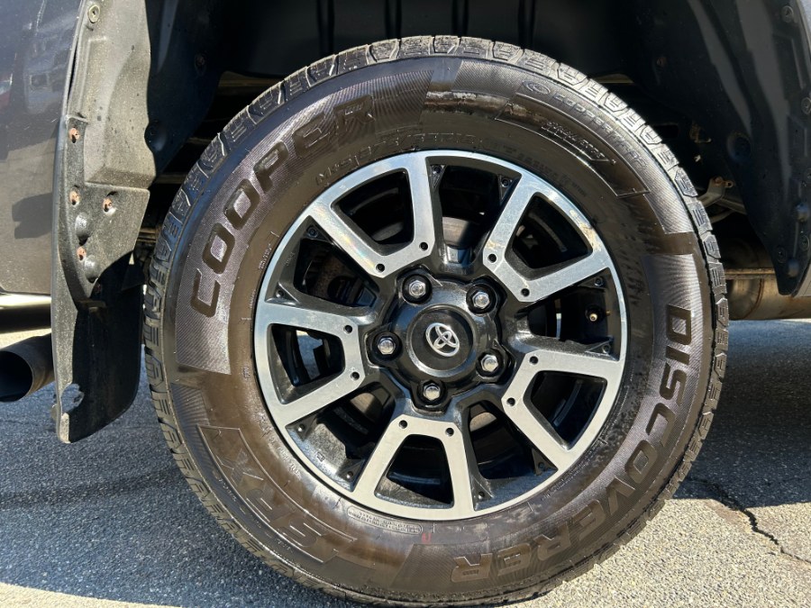 2016 Toyota Tundra 4WD Truck Double Cab 5.7L V8 6-Spd AT SR5 (Natl), available for sale in West Springfield, Massachusetts | Union Street Auto Sales. West Springfield, Massachusetts 2016 Toyota Tundra 4WD Truck Double Cab 5.7L V8 6-Spd AT SR5 (Natl), available for sale in West Springfield, Massachusetts | Union Street Auto Sales. West Springfield, Massachusetts