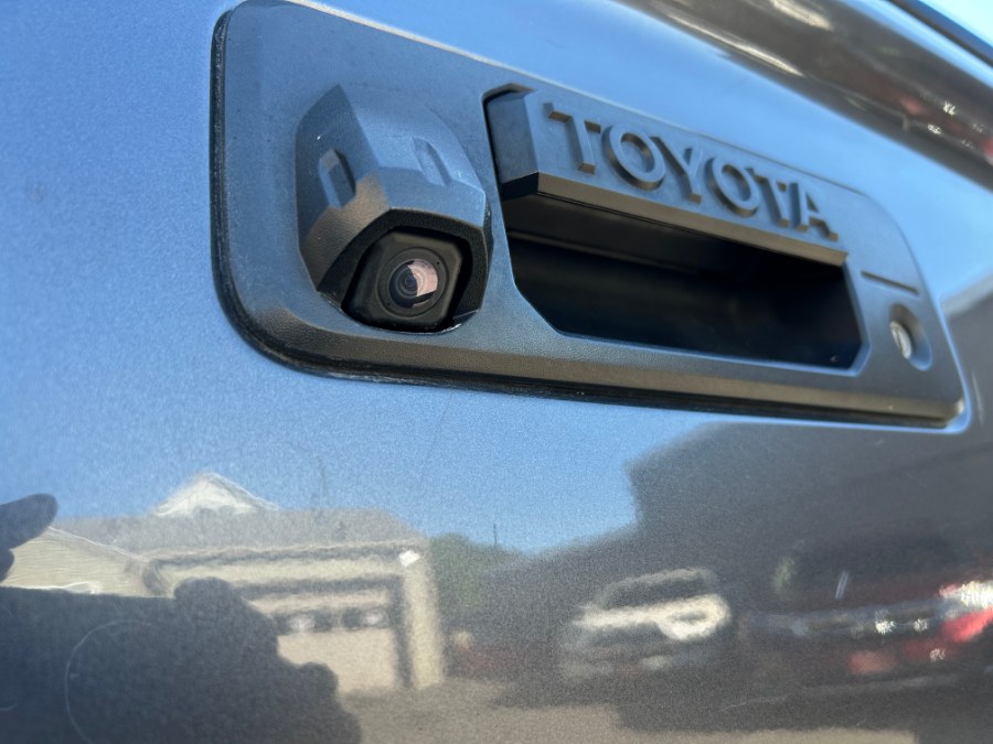 2016 Toyota Tundra 4WD Truck Double Cab 5.7L V8 6-Spd AT SR5 (Natl), available for sale in West Springfield, Massachusetts | Union Street Auto Sales. West Springfield, Massachusetts 2016 Toyota Tundra 4WD Truck Double Cab 5.7L V8 6-Spd AT SR5 (Natl), available for sale in West Springfield, Massachusetts | Union Street Auto Sales. West Springfield, Massachusetts