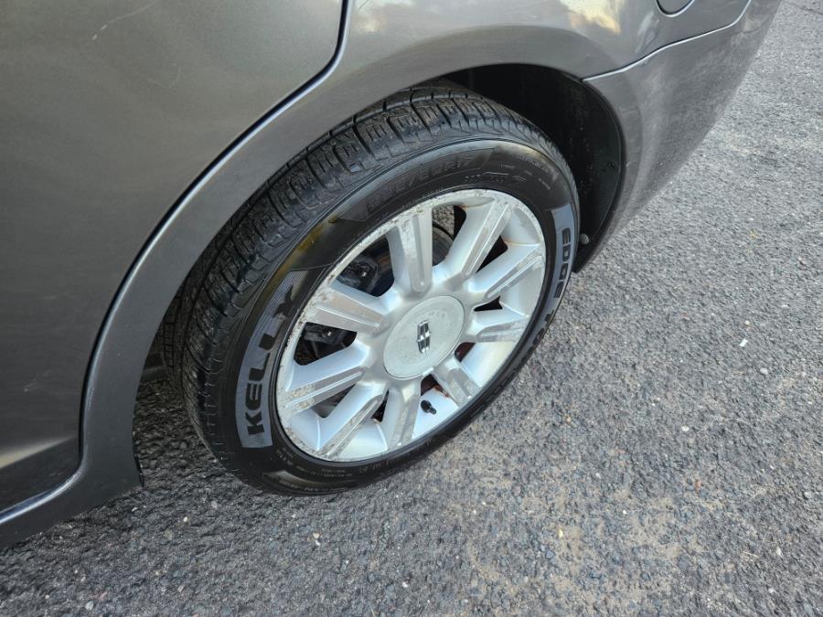 2010 Lincoln MKZ 4dr Sdn AWD, available for sale in East Windsor, Connecticut | Toro Auto. East Windsor, Connecticut 2010 Lincoln MKZ 4dr Sdn AWD, available for sale in East Windsor, Connecticut | Toro Auto. East Windsor, Connecticut
